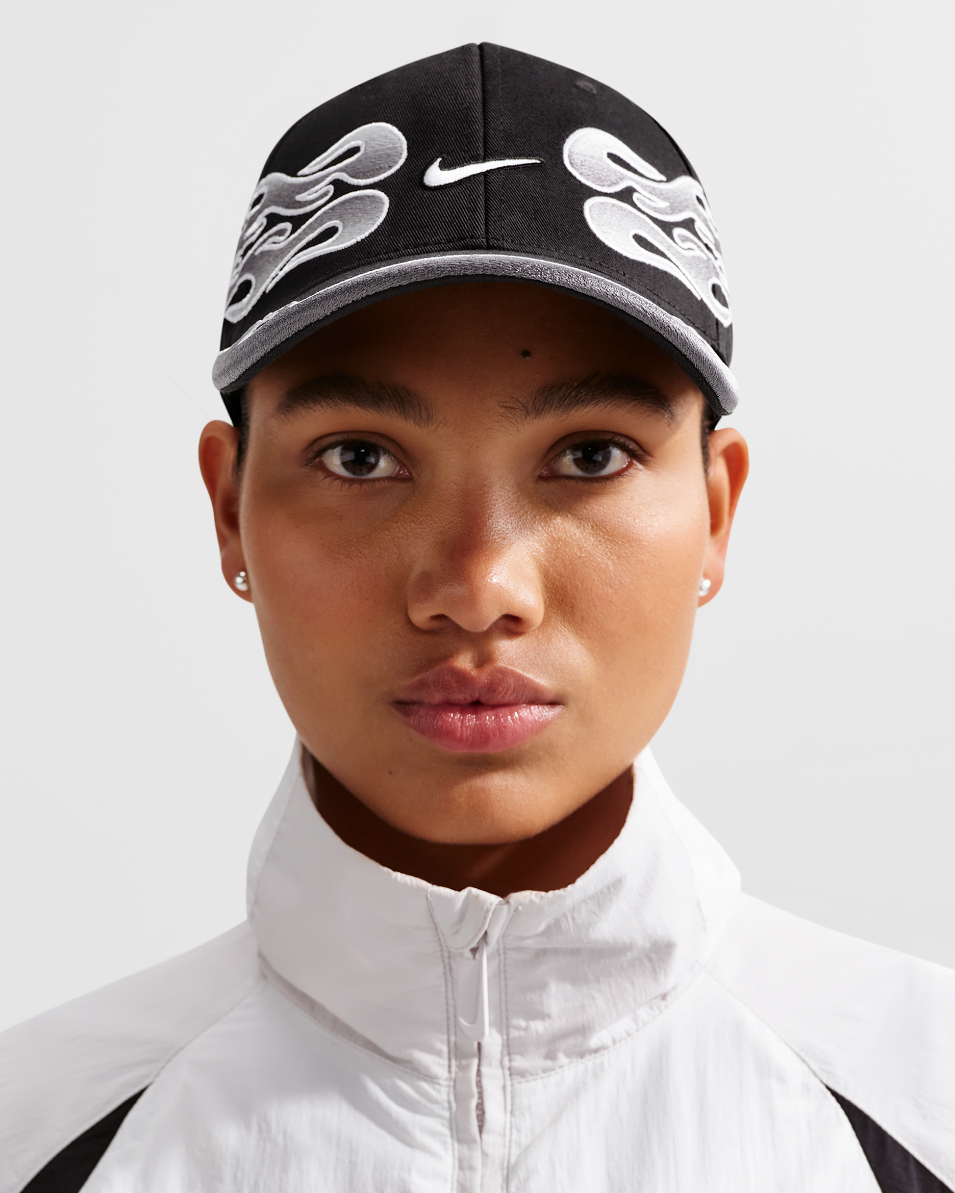 Nike Club Structured OG Flame Cap. Nike SE